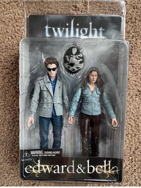 Collectible NECA Twilight Edward & Bella Action Figure 2-Pack